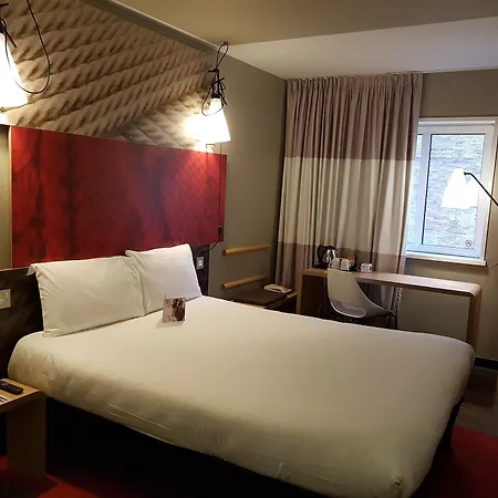 Ibis 3*