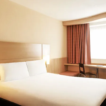 Ibis 3*