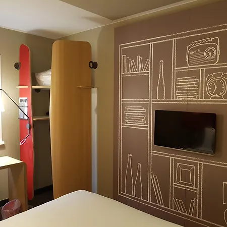 Ibis 3*